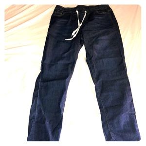 Dark wash polyester jeggings